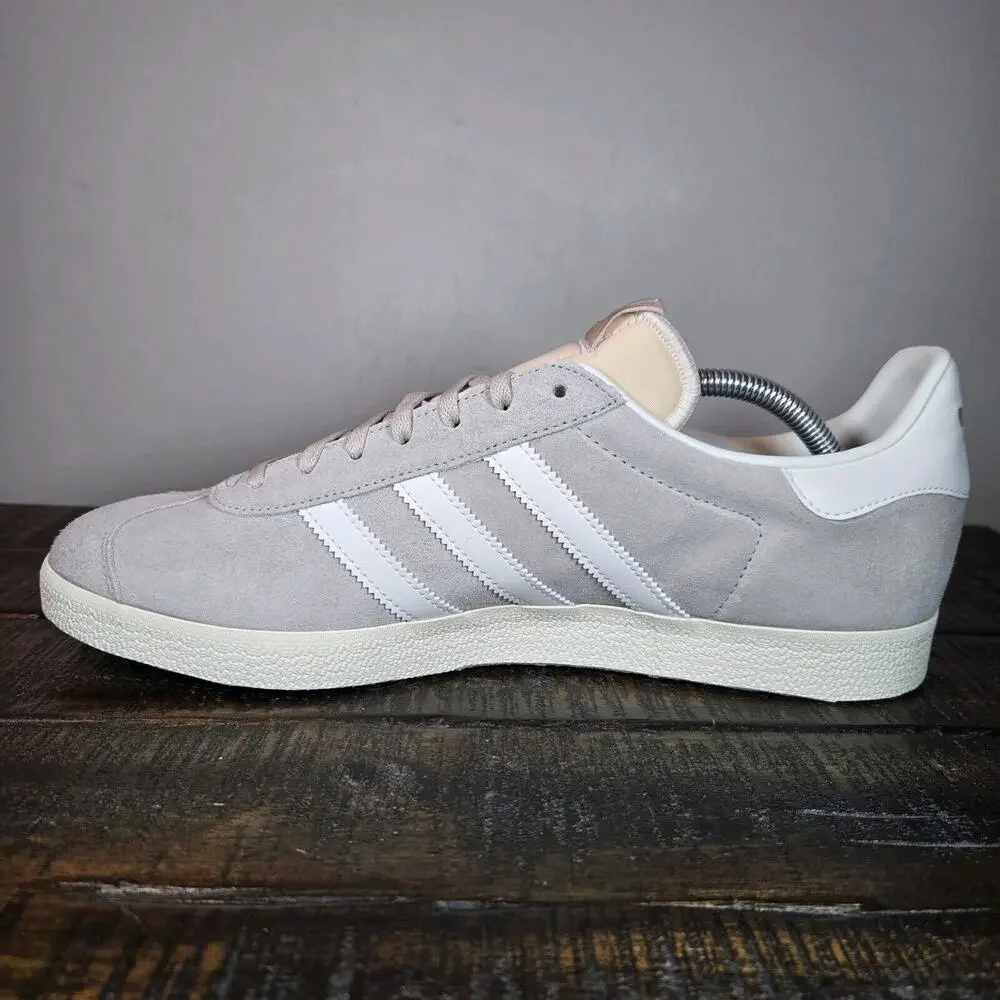 Adidas Gazelle Mens Size 13 Low Top Shoes Sneakers Gray White IG5796